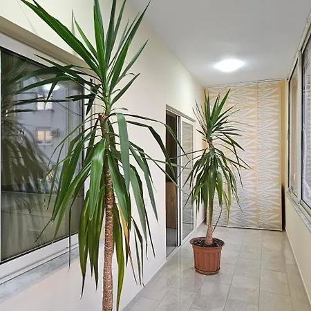 Apartment Next To Blloku 2-bdr Spacious