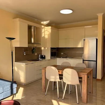 Apartment Next To Blloku 2-bdr Spacious