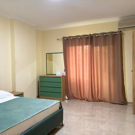 Next To Blloku 2-bdr Spacious Daire *