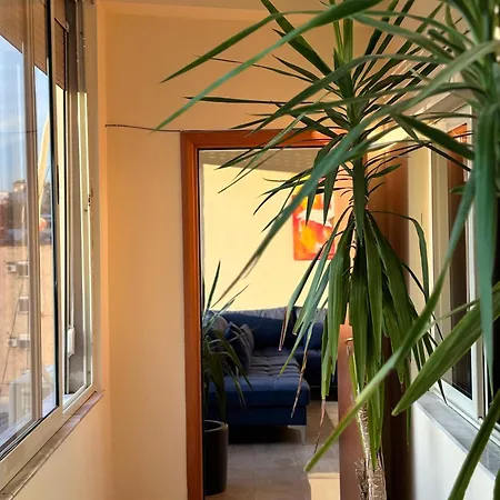 Next To Blloku 2-bdr Spacious * 地拉那