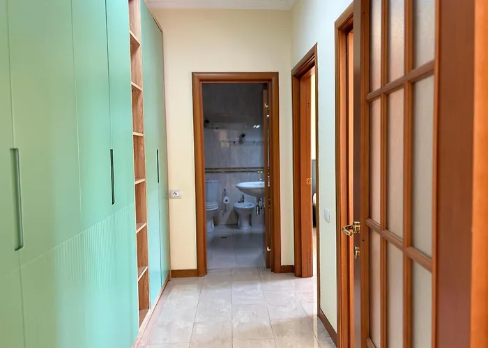 Apartament Next To Blloku 2-bdr Spacious