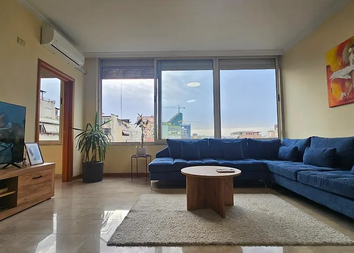 公寓 Next To Blloku 2-bdr Spacious