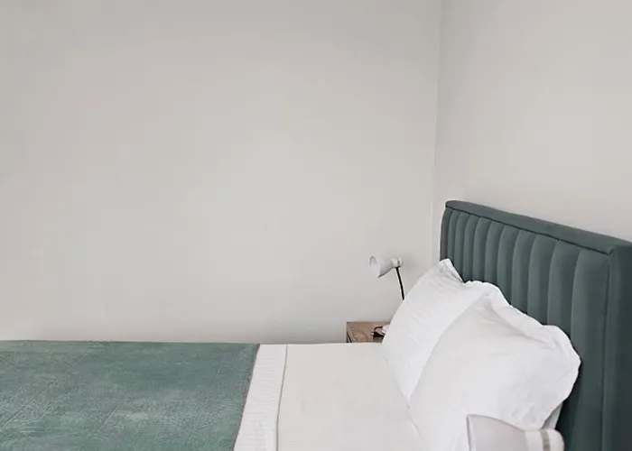 Next To Blloku 2-bdr Spacious * Tirana