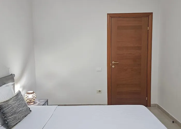 公寓 Next To Blloku 2-bdr Spacious 地拉那